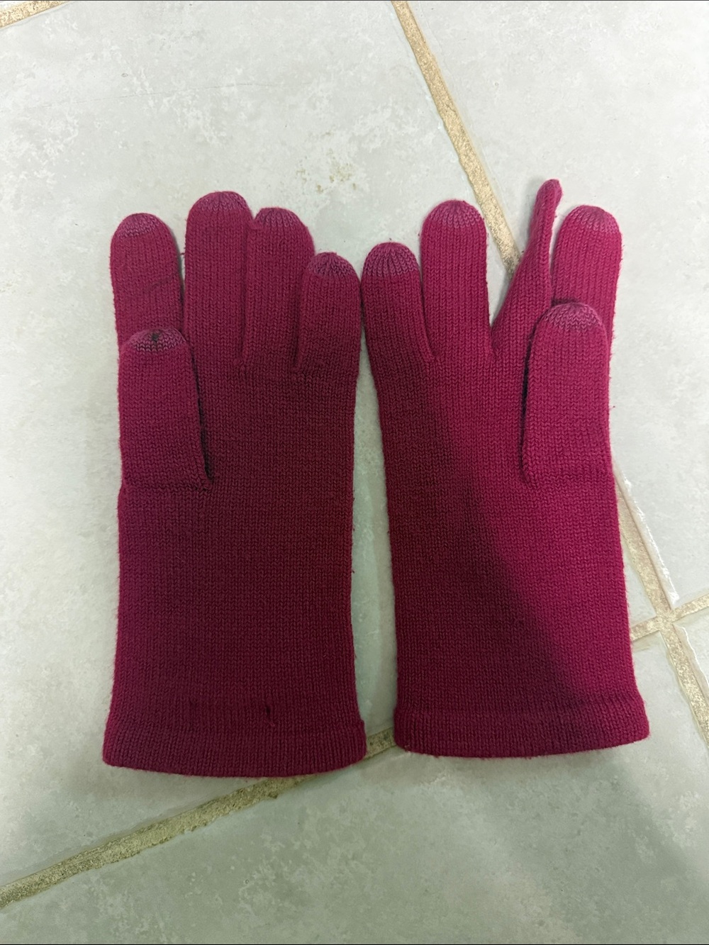 Echo Women's Touchscreen Knit Gloves - Berry Plum
